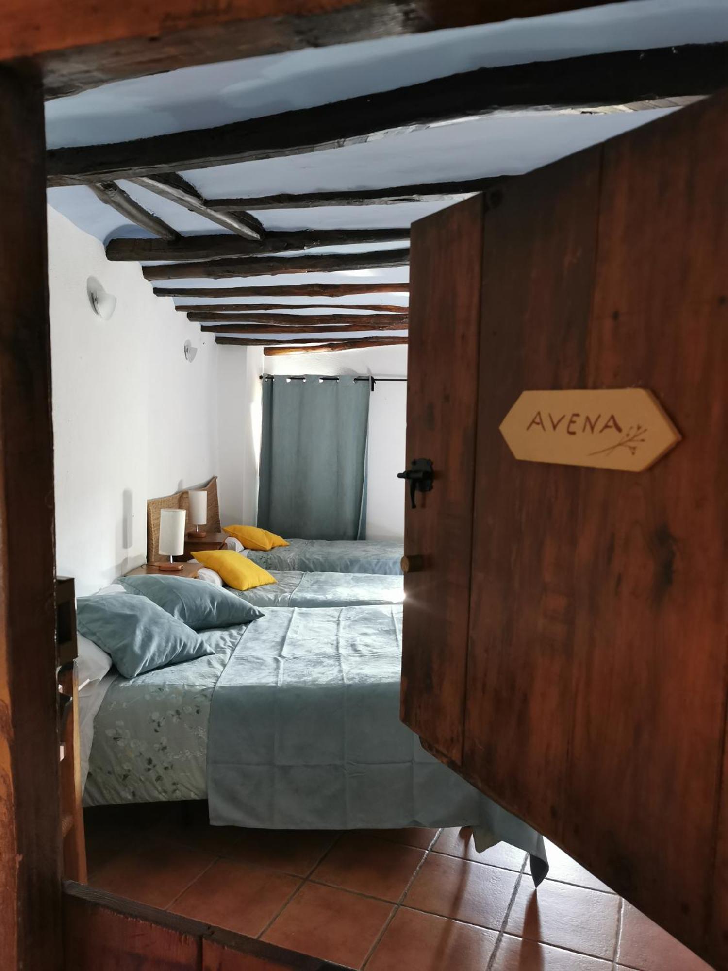 הוילה Montalbán Casa Roya מראה חיצוני תמונה